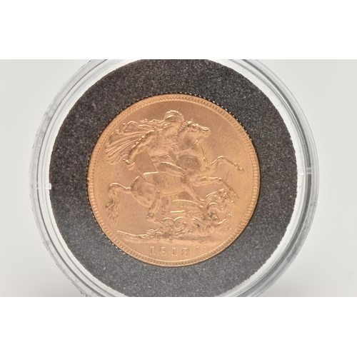 65 - A FULL GOLD SOVEREIGN COIN 1918, (I) Bombay Mint George V, 1,294,372 mintage, 22ct, 22.05mm, 7.98 gr... 