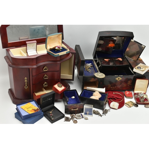 149 - A SELECTION OF SILVER AND WHITE METAL JEWELLERY, JEWELLERY BOXES AND COSTUME JEWELLERY, to include a... 