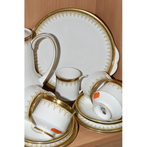 348 - A THIRTY FOUR PIECE PARAGON ATHENA PART TEA AND COFFEE SET, comprising a coffee pot, a cream jug, a ... 