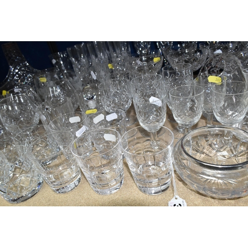 367 - A SET OF FIVE 'THE CUNARD STEAM SHIP COMPANY LIMITED' CUT GLASS WHISKY TUMBLERS AND A QUANTITY OF DR... 