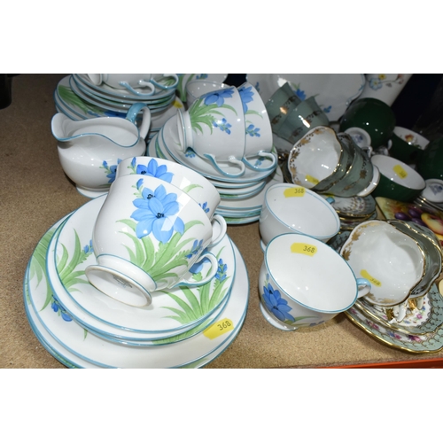 368 - A GROUP OF AYNSLEY BONE CHINA INCLUDING FIVE SMALL PIECES PRINTED AND TINTED WITH ORCHARD FRUIT DECO... 