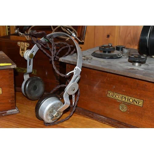 420 - BBC GECOPHONE EARLY RADIO EQUIPMENT, to include a BC 3250 radio, condenser and two cased pairs of he... 