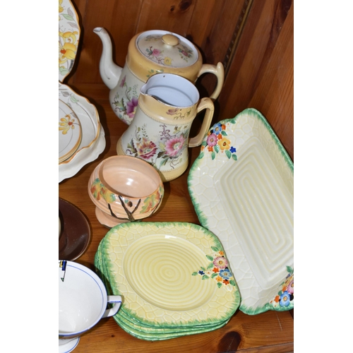 421 - A GROUP OF CERAMICS, to include a fourteen piece Art Deco Burleigh coffee set with matching wash bas... 