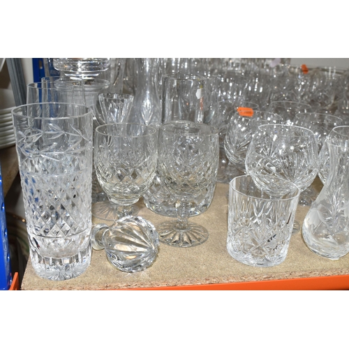 426 - A QUANTITY OF CUT CRYSTAL AND OTHER GLASS WARES, approximately one hundred pieces, to include at lea... 