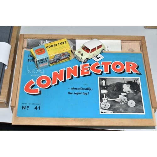 454 - A CHILDS 1950'S WILLY FANGEL'S No41 CONNECTOR WOODEN CONSTRUCTION KIT AND A BOXED CORGI MINI-COOPER ... 