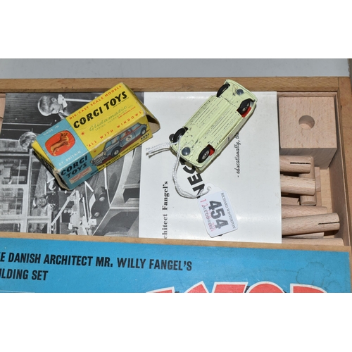 454 - A CHILDS 1950'S WILLY FANGEL'S No41 CONNECTOR WOODEN CONSTRUCTION KIT AND A BOXED CORGI MINI-COOPER ... 