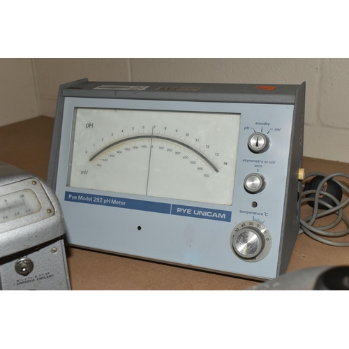 480 - VINTAGE PYE ELECTRICAL EQUIPMENT, comprising of two Scalamp Galvanometers and a Model 292 pH meter, ... 