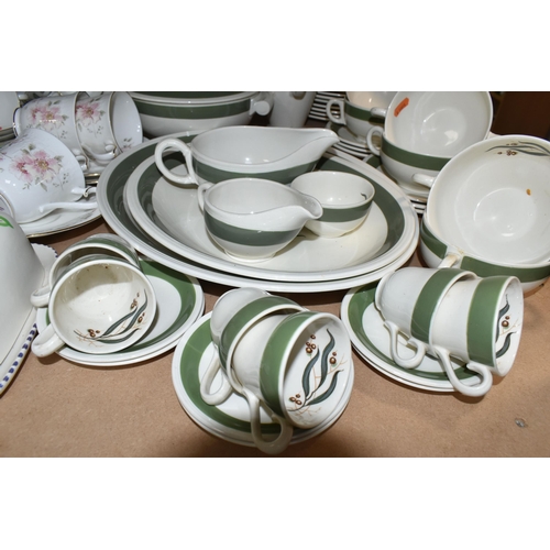 483 - A SELECTION OF TEA AND DINNER WARES ETC, to include Grindley 'Green-Gables' part dinner service,  to... 