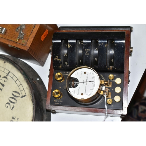 510 - FIVE PRESSURE GAUGE INSTRUMENTS, comprising a 1951 fixed frequency vibration galvanometer No.85761, ... 