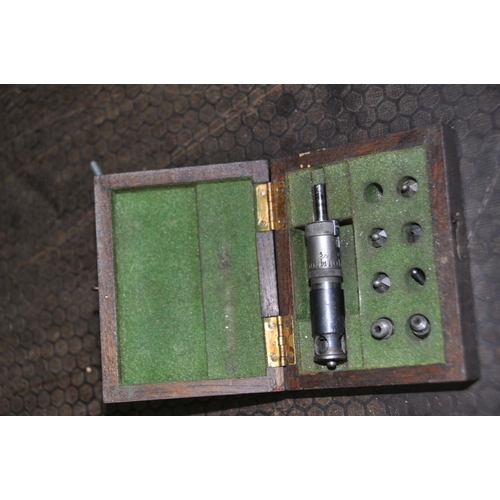 1056 - A PLASTIC TOOL CASE CONTAINING TEST EQUIPMENT including two Starrett No263m, Mitutoyo No2052 and 505... 