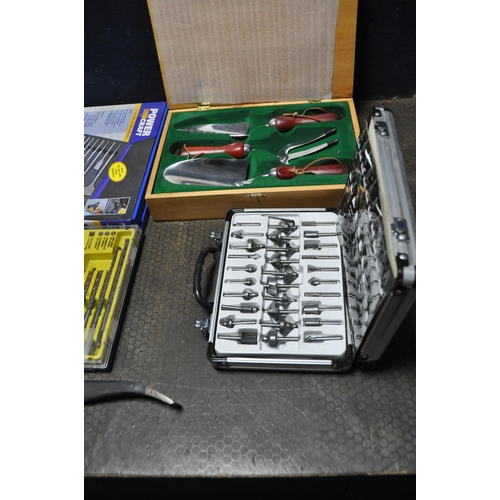 1094 - A TRAY CONTAINING NEW AND UNUSED TOOLS by Workzone, Powercraft, Faithful etc including a breaker bar... 