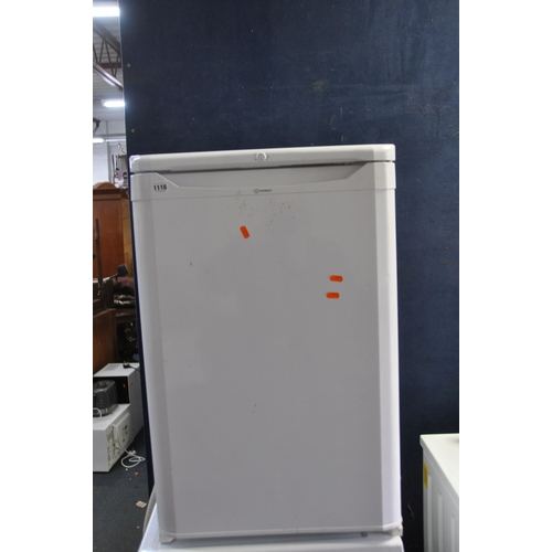 1116 - AN INDESIT TLA1 UNDER COUNTER FRIDGE width 55cm depth 57cm height 84cm (PAT pass and working at 2 de... 