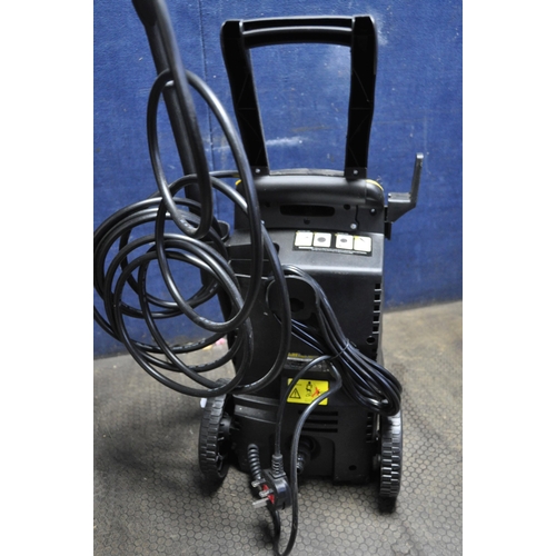 1147 - A WOLF BIG BLASTER 5 PRESSURE WASHER with lance (PAT pass and working) and a Fellowes shredder (unte... 