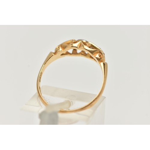 13 - AN 18CT GOLD DIAMOND RING, an old cut diamond bezel set with milgrain detail flanked with three sing... 