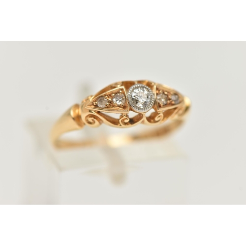 13 - AN 18CT GOLD DIAMOND RING, an old cut diamond bezel set with milgrain detail flanked with three sing... 