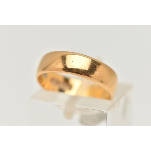 21 - A 22CT GOLD BAND RING, a plain polished yellow gold band, approximate width 5mm, hallmarked 22ct Bir... 