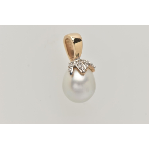 51 - A 9CT WHITE GOLD CULTURED PEARL PENDANT, the cultured pearl drop to the organic design top attachmen... 