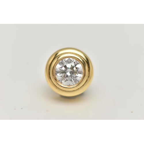 63 - AN 18CT GOLD SINGLE STONE DIAMOND PENDANT, the brilliant cut diamond in a collet setting to the plai... 