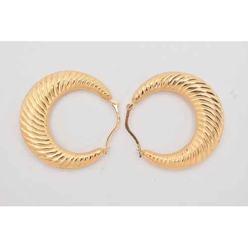 100 - A PAIR OF 9CT GOLD CREOLE HOOP EARRINGS, hollow textured hoops, approximate outer diameter 33.0mm, l... 