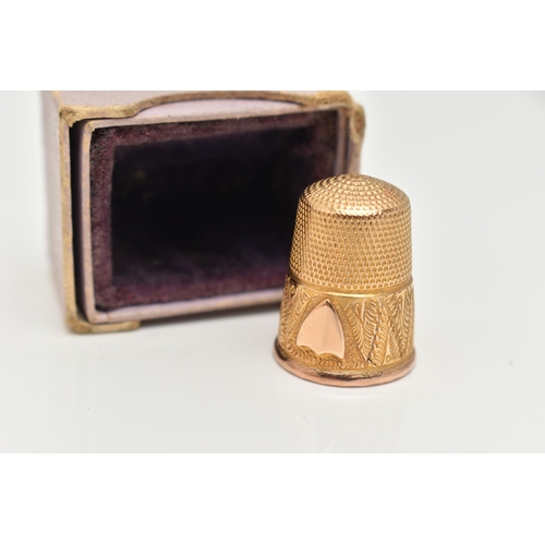 119 - A LATE VICTORIAN, 15CT GOLD THIMBLE, textured detail with a vacant shield cartouche, hallmarked Birm... 