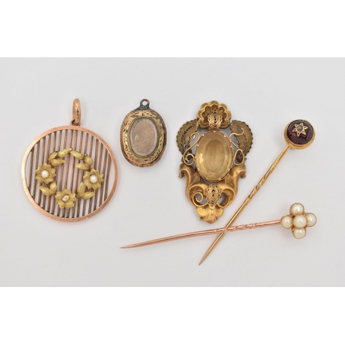 126 - FIVE PIECES OF JEWELLERY, to include a circular open work wreath pendant, set with seed pearls, appr... 