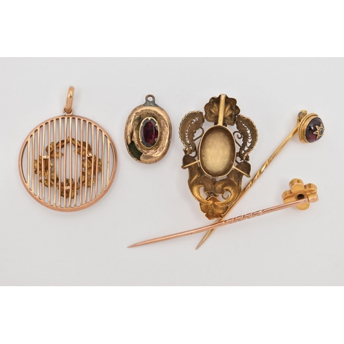 126 - FIVE PIECES OF JEWELLERY, to include a circular open work wreath pendant, set with seed pearls, appr... 