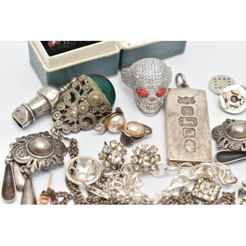 130 - ASSORTED SILVER AND WHITE METAL JEWELLERY, to include a silver ingot pendant, hallmarked London 1977... 