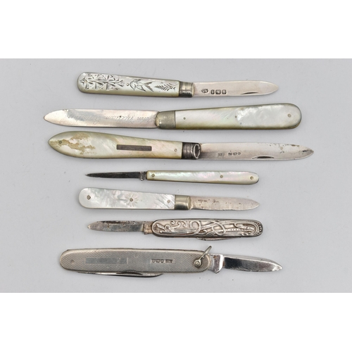 161 - FIVE FRUIT/POCKET KNIVES AND TWO OTHERS, four fitted with silver blades and mother of pearl handles,... 