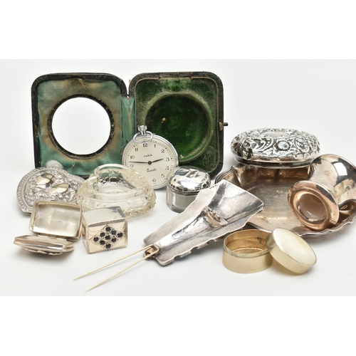 162 - A SELECTION OF SILVER ITEMS, to include a silver ink well, hallmarked Birmingham, a silver pill box ... 