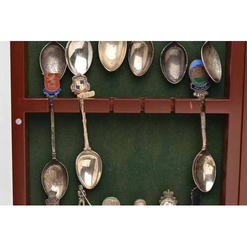 172 - A CASE OF ASSORTED SILVER AND WHITE METAL SPOONS, a selection of seven silver souvenir spoons and an... 