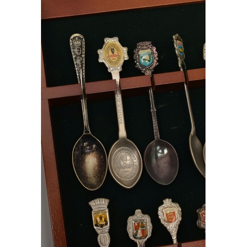 A BOX OF ASSORTED TEASPOONS AND DISPLAY CASES, to include six wooden