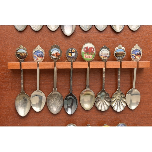 206 - A BOX OF ASSORTED TEASPOONS AND CASES, to include six wooden display cases, displaying and assortmen... 