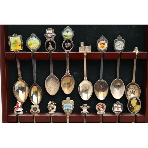 206 - A BOX OF ASSORTED TEASPOONS AND CASES, to include six wooden display cases, displaying and assortmen... 