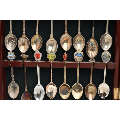 206 - A BOX OF ASSORTED TEASPOONS AND CASES, to include six wooden display cases, displaying and assortmen... 