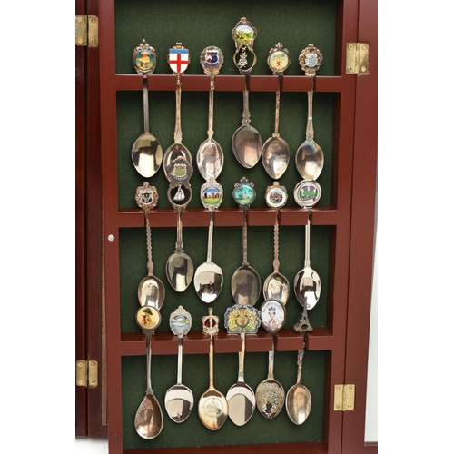 206 - A BOX OF ASSORTED TEASPOONS AND CASES, to include six wooden display cases, displaying and assortmen... 