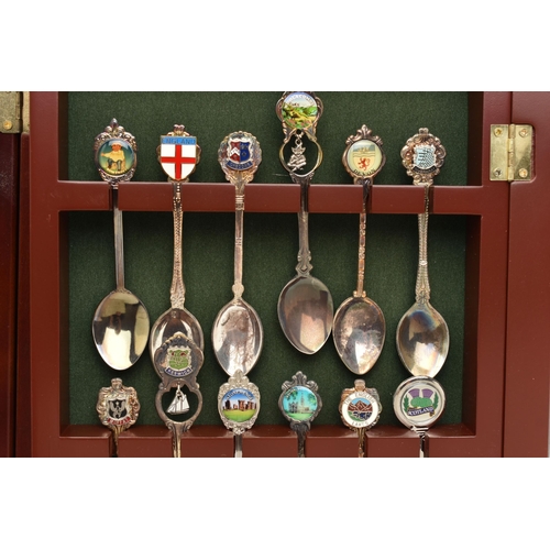 206 - A BOX OF ASSORTED TEASPOONS AND CASES, to include six wooden display cases, displaying and assortmen... 