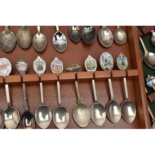 206 - A BOX OF ASSORTED TEASPOONS AND CASES, to include six wooden display cases, displaying and assortmen... 