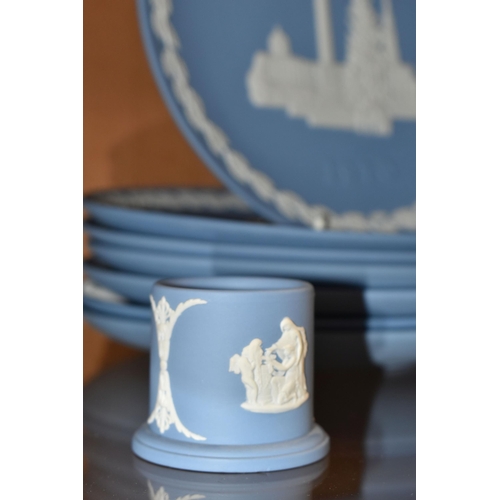 358 - A LARGE COLLECTION OF WEDGWOOD JASPERWARE CHRISTMAS PLATES AND GIFTWARE, comprising fourteen Christm... 