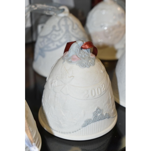 368 - THIRTEEN DECORATIVE LLADRO BELLS, comprising year bell 2001-2007 (2x 2004) and 2011-2013 together wi... 