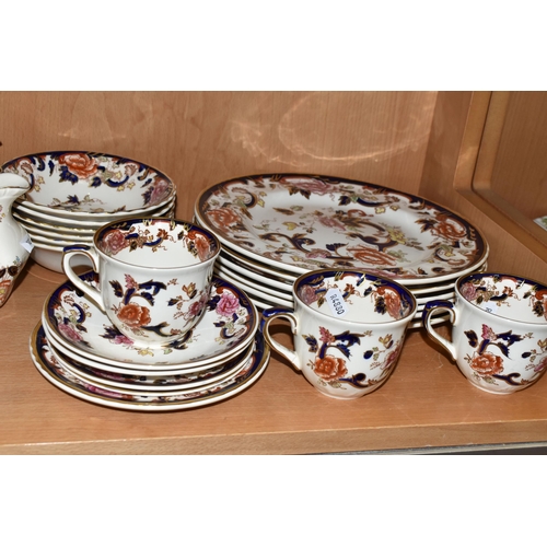 384 - A THIRTY EIGHT PIECE MASON'S MANDALAY DINNER SERVICE, to include a teapot (spout chipped), a cream j... 