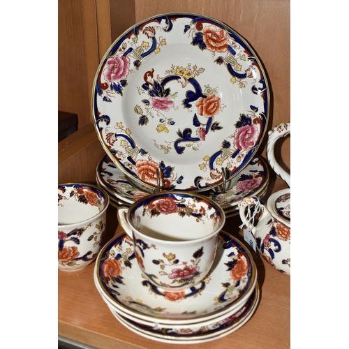 384 - A THIRTY EIGHT PIECE MASON'S MANDALAY DINNER SERVICE, to include a teapot (spout chipped), a cream j... 