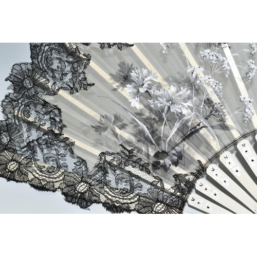 392 - THREE FOLDING FANS, comprising a boxed mother of pearl and black lace fan, with painted flowers and ... 