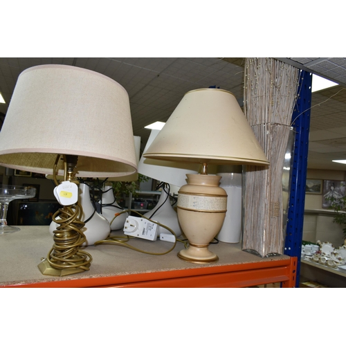 419 - DECORATIVE TABLE LAMPS AND VASES ETC, comprising four matching 'Laura' table lamps with shades, a br... 