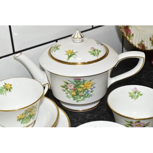 433 - BOXED ROYAL WORCESTER L'ATELIER ART EDITIONS 'THE WILD FLOWERS OF BRITAIN WEDDING TEA SET', to celeb... 