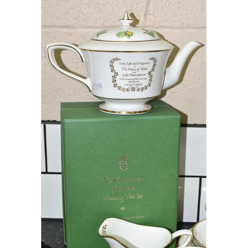 433 - BOXED ROYAL WORCESTER L'ATELIER ART EDITIONS 'THE WILD FLOWERS OF BRITAIN WEDDING TEA SET', to celeb... 