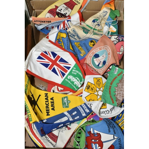 442 - A BOX CONTAINING A QUANTITY OF VARIOUS CARAVAN CLUB PENNANTS