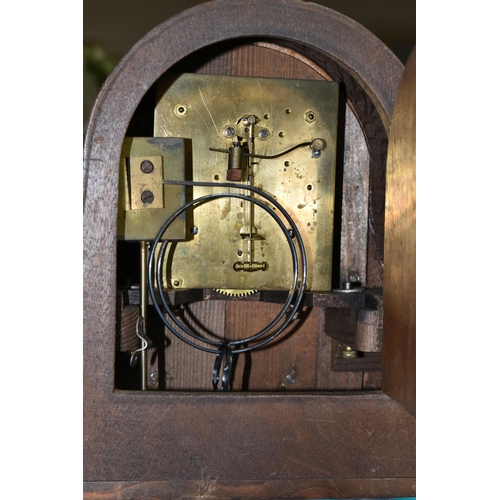 505 - SIX ASSORTED CLOCKS, comprising a brass carriage clock - movement runs briefly, an oak cased mantel ... 