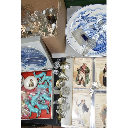 532 - A BOX AND LOOSE GLASS STOPPERS, POSTCARDS AND CERAMICS, to include a collection of crystal, glass an... 