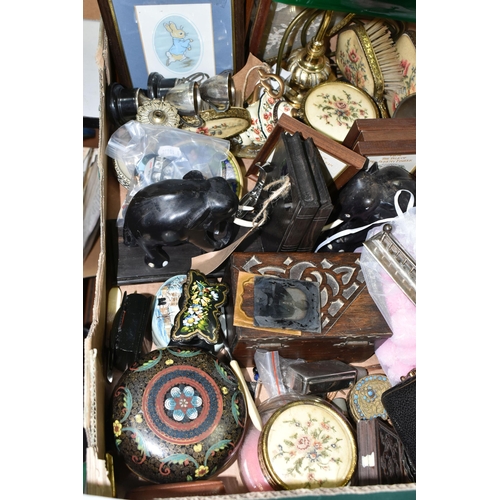 534 - A BOX OF COLLECTABLES, LAMP, ETC, Walt Disney collectors society badges, a cloisonne covered bowl, t... 