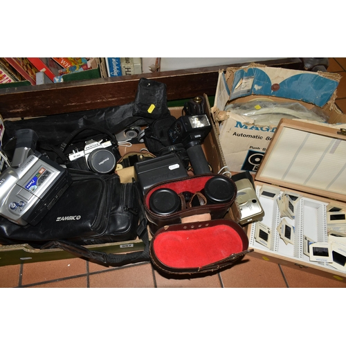 557 - A BOX AND LOOSE PHOTOGRAPHIC AND OPTICAL EQUIPMENT, to include a Pentax K1000 fitted with a Prinzfle... 